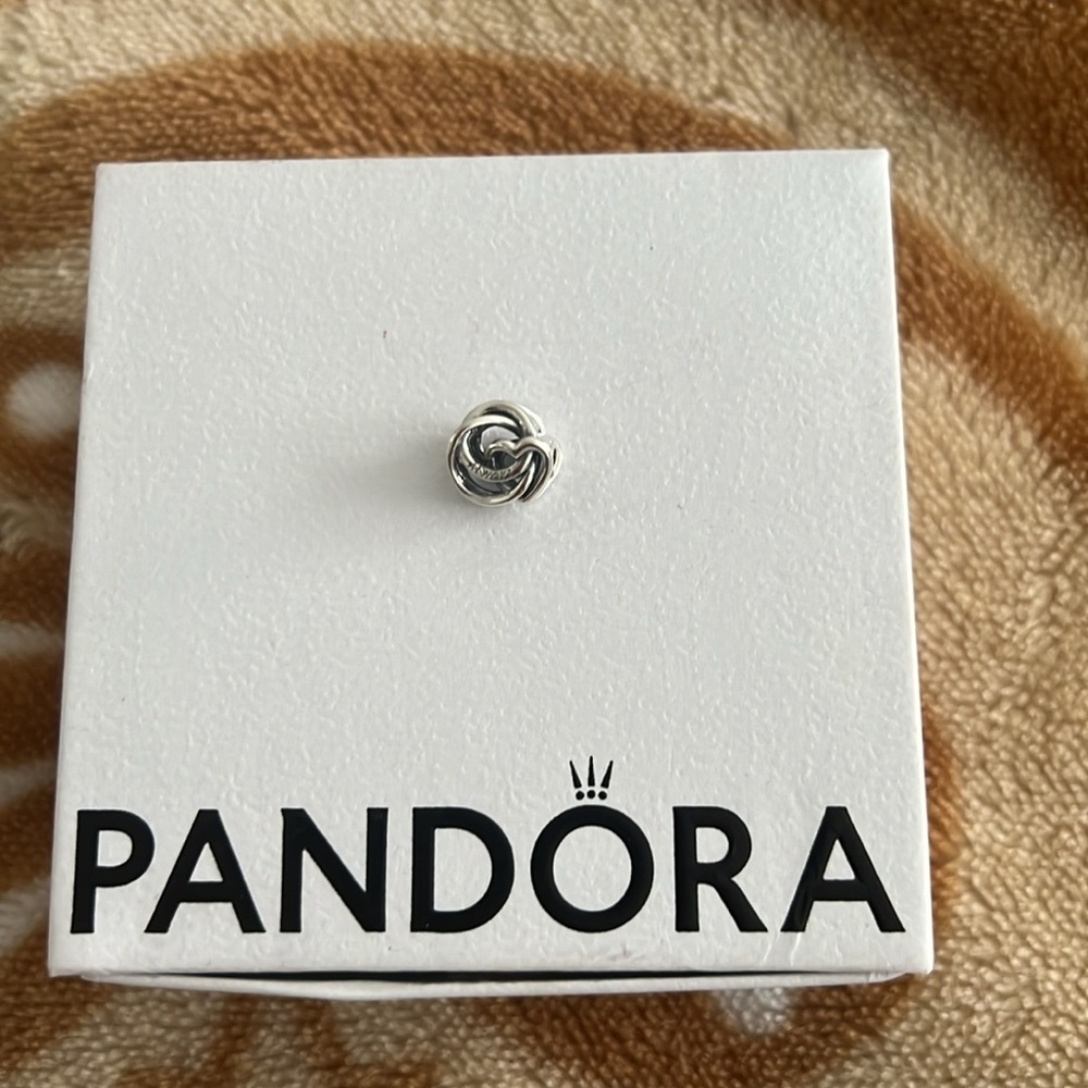 Authentic Pandora charm - Picture 3 of 3